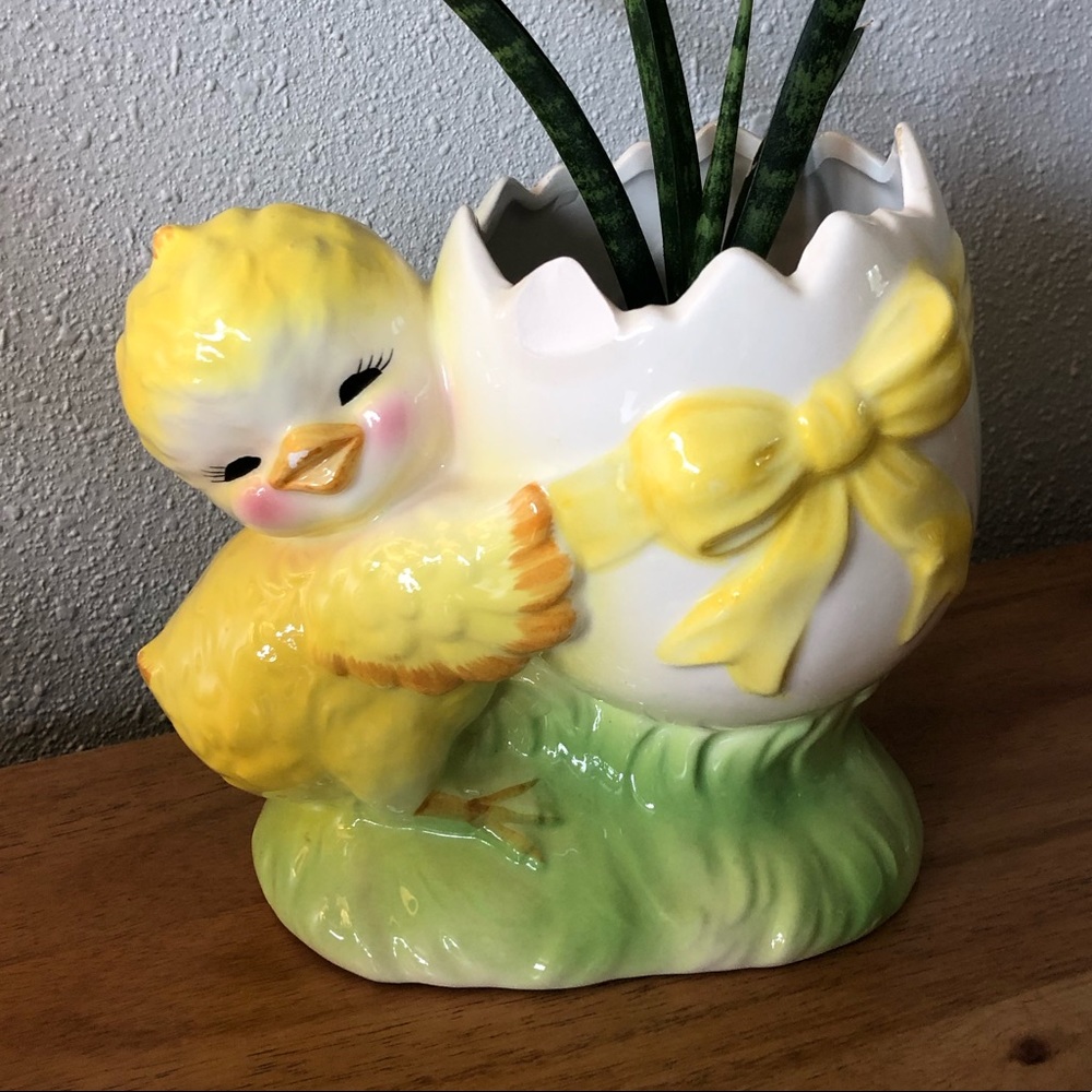 Vintage mid century baby chick planter